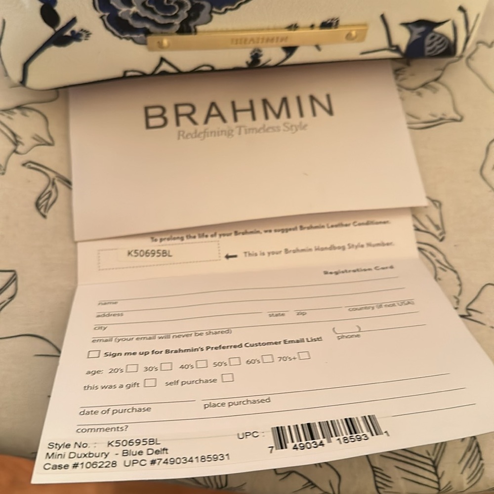 Handbag - Picture 8 of 9